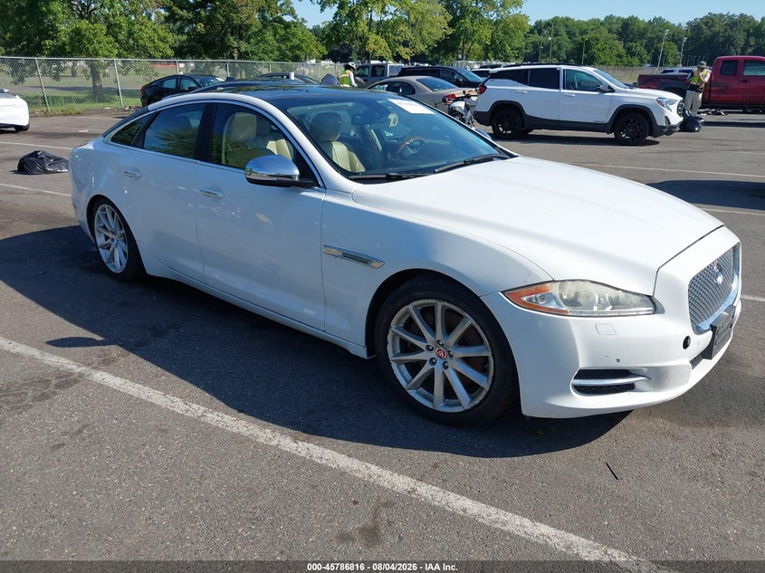 Zdjęcie główne ogłoszenia 2015 JAGUAR XJ