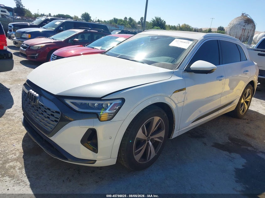 Vin: wa15aage9rb008605, lot: 46285649, audi q8 e-tron premium plus quattro 20242