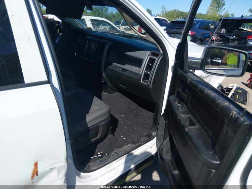 2019 RAM 1500 CLASSIC auction photo 5