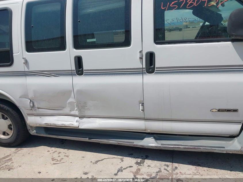 1996 CHEVROLET G10 auction photo 6