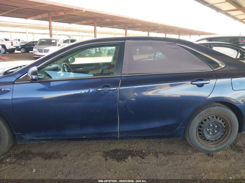 TOYOTA CAMRY - zdjęcie 14