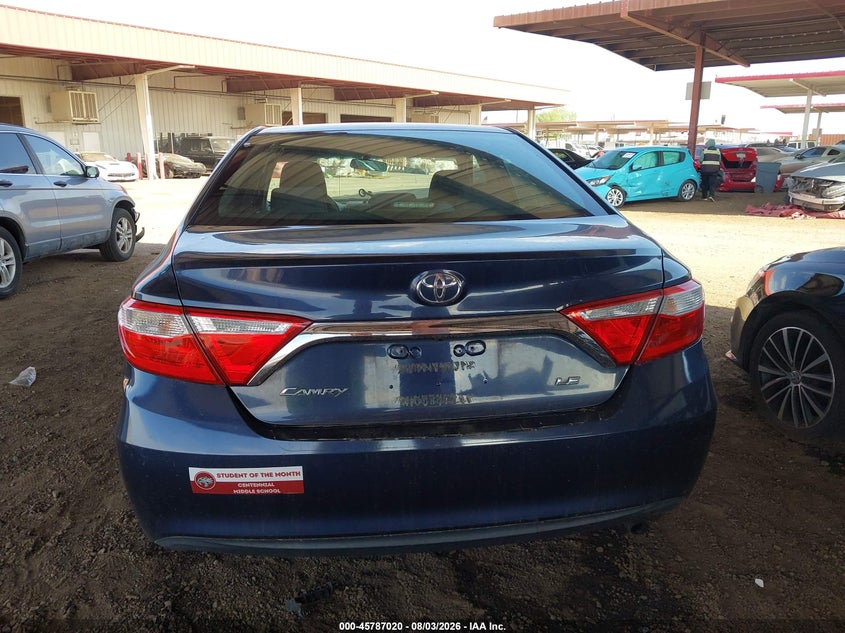 TOYOTA CAMRY - zdjęcie 16