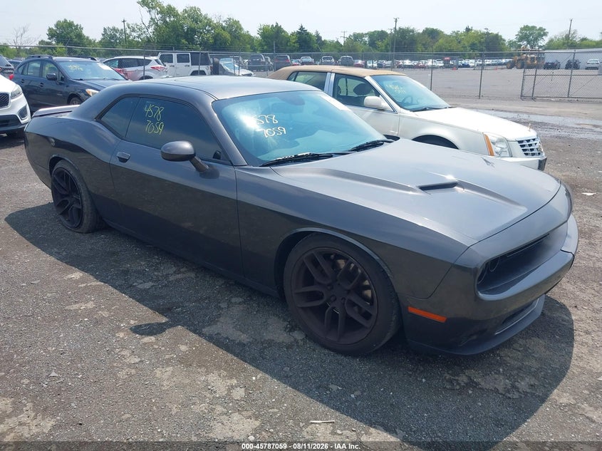 DODGE CHALLENGER - zdjęcie 1