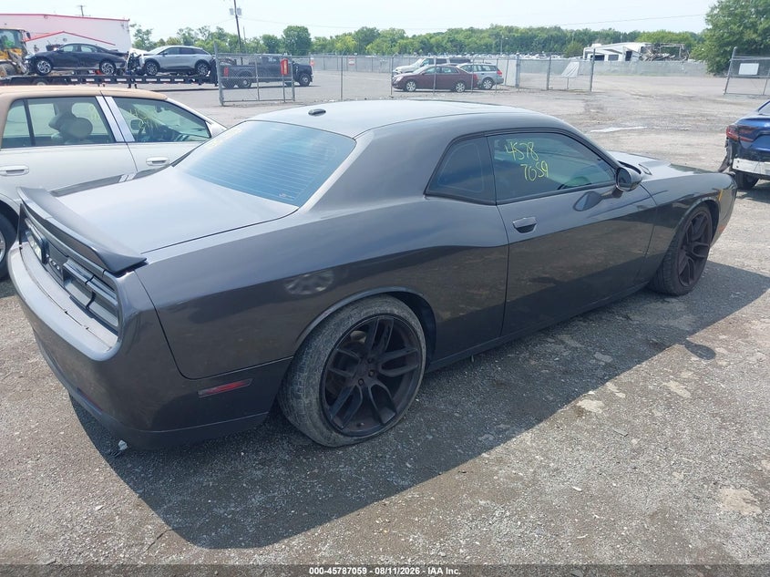 DODGE CHALLENGER - zdjęcie 4