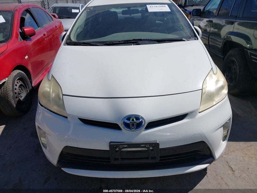 2012 TOYOTA PRIUS auction photo 6