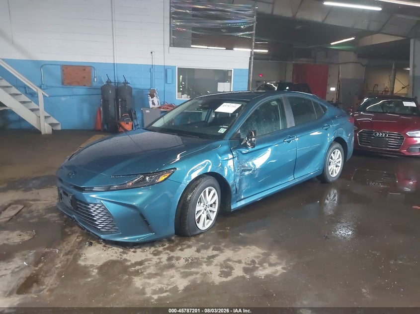 TOYOTA CAMRY - zdjęcie 2