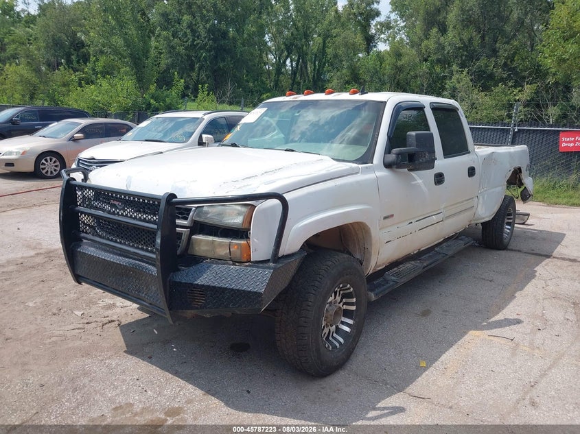2006 CHEVROLET SILVERADO 2500HD auction photo 2