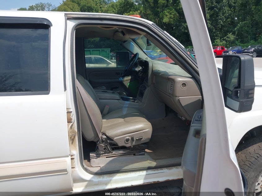 2006 CHEVROLET SILVERADO 2500HD auction photo 5