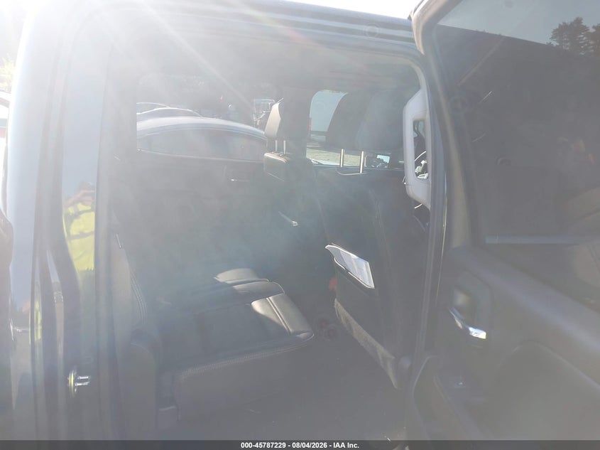 GMC SIERRA 2500HD - zdjęcie 8