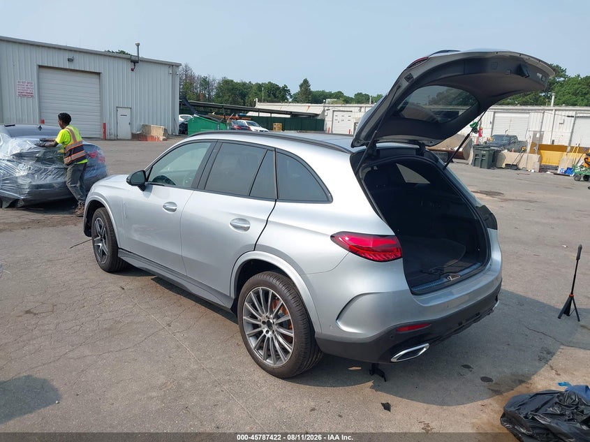 2025 MERCEDES-BENZ GLC 300 auction photo 3