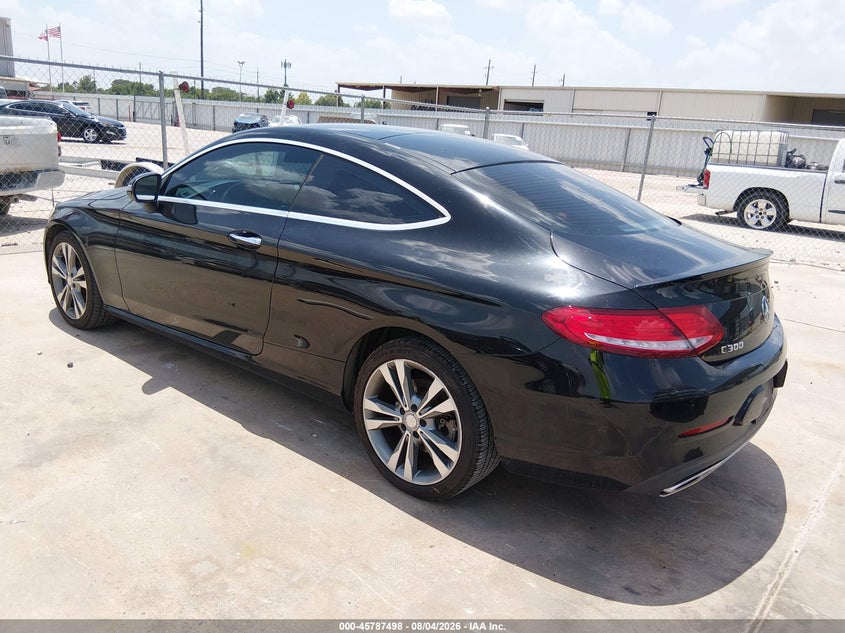 Vin: wddwj4jb0hf462569, lot: 46286322, mercedes-benz c 300 20173