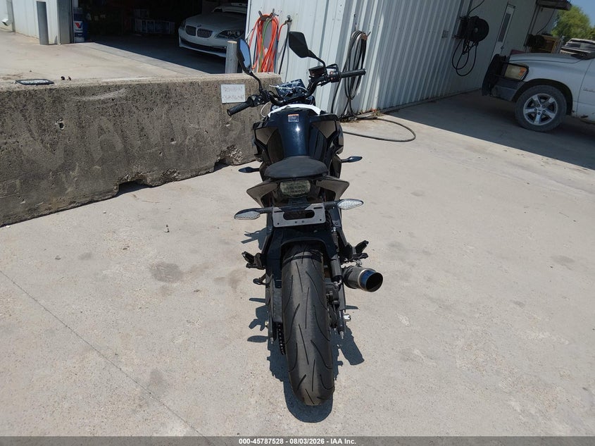 2022 CF MOTO 650NK auction photo 6