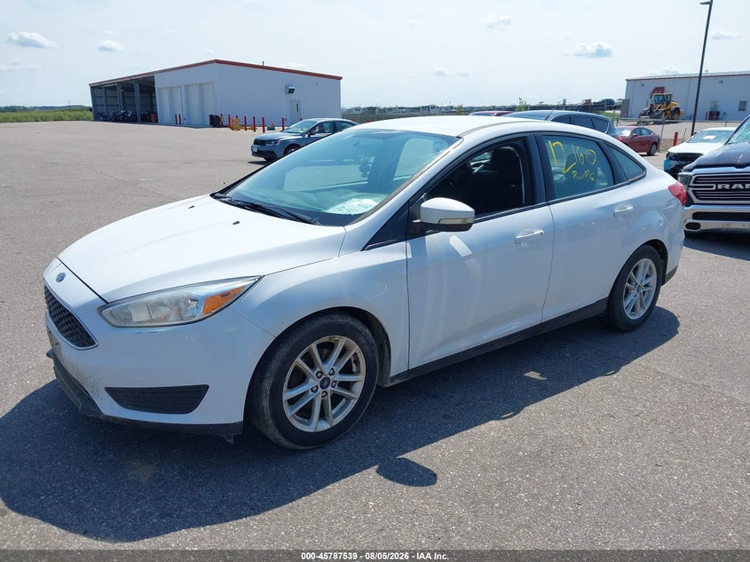Vin: 1fadp3f21gl303052, lot: 46286363, ford focus se 20162