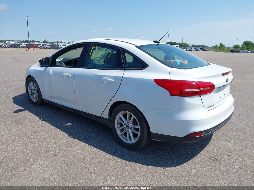 Vin: 1fadp3f21gl303052, lot: 46286363, ford focus se 20163