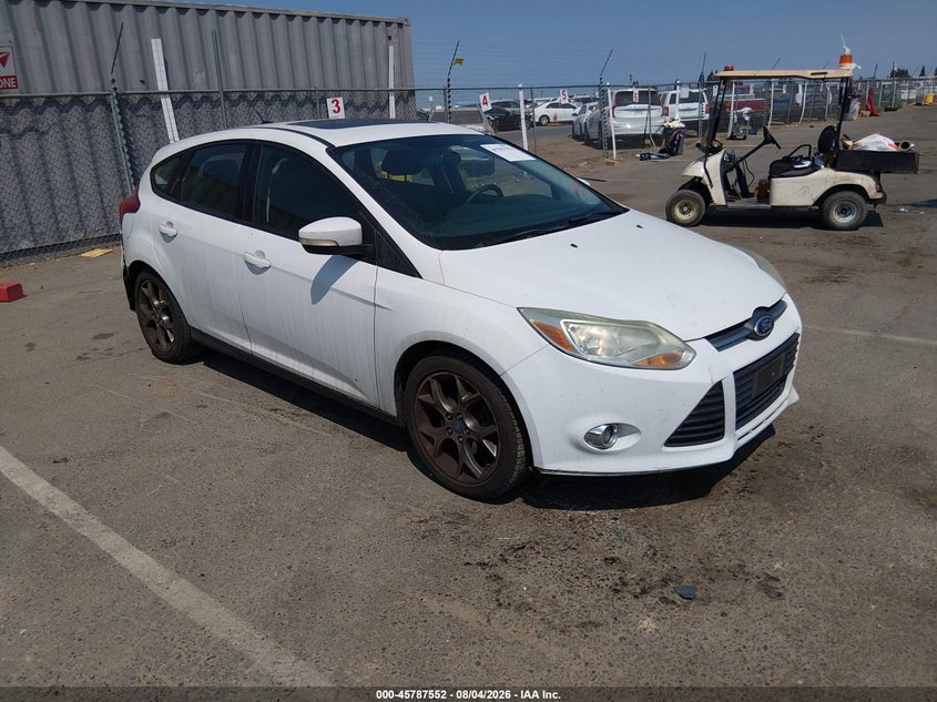 Vin: 1fadp3k27dl273251, lot: 46286376, ford focus se 2013 img_1