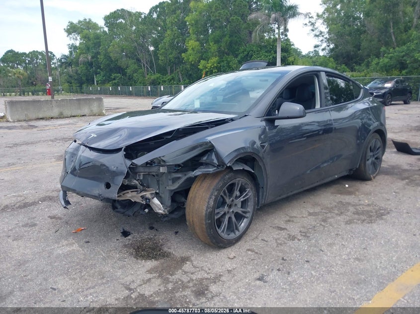 2025 TESLA MODEL Y auction photo 2