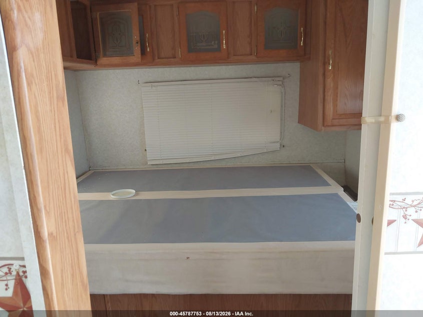 2002 KEYSTONE SPRINTER 303BHS auction photo 5