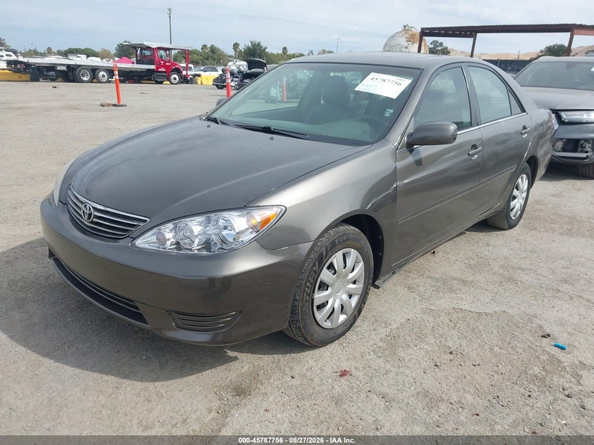 2005 Toyota Camry, Угон, IAAI, VIN 4T1BE32K75U527099 — фото 2