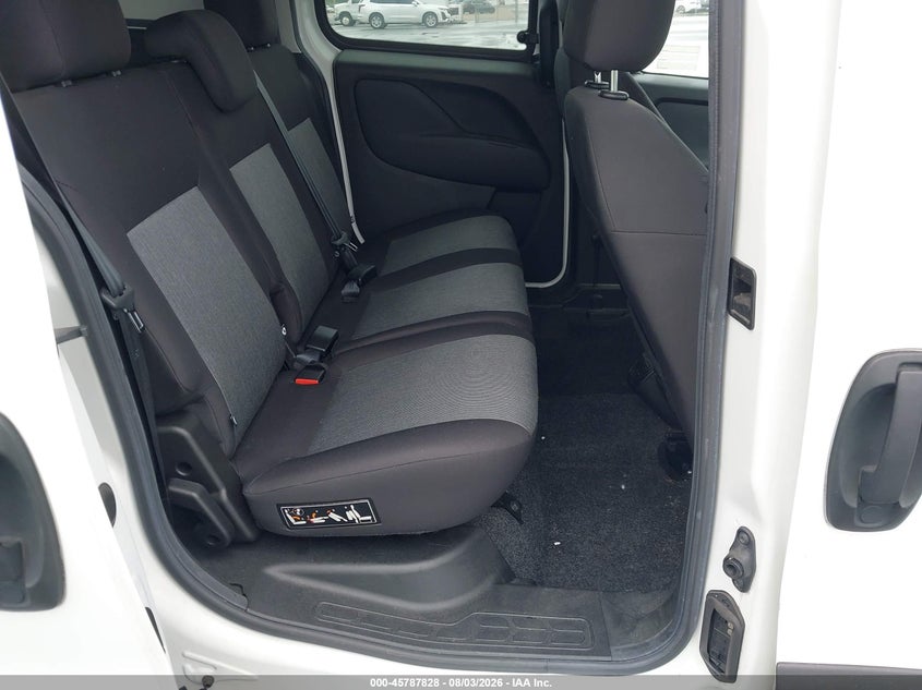 2015 RAM PROMASTER CITY auction photo 8