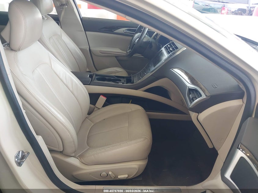 2016 LINCOLN MKZ HYBRID auction photo 5