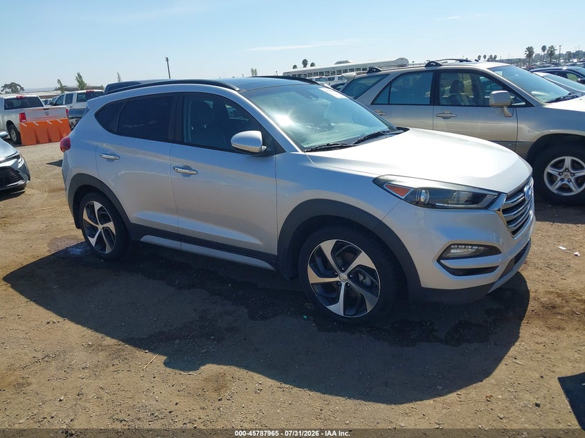 2017 HYUNDAI TUCSON auction photo 1