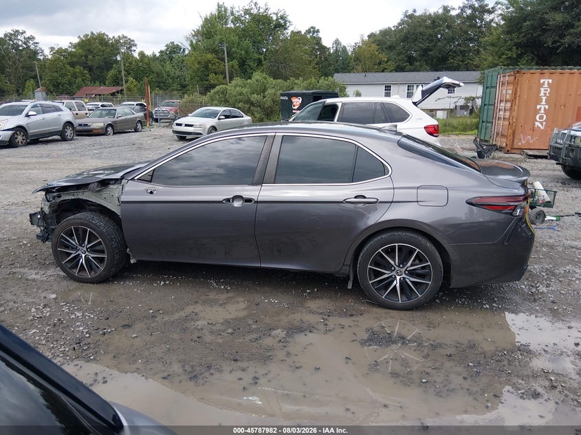 TOYOTA CAMRY - zdjęcie 15