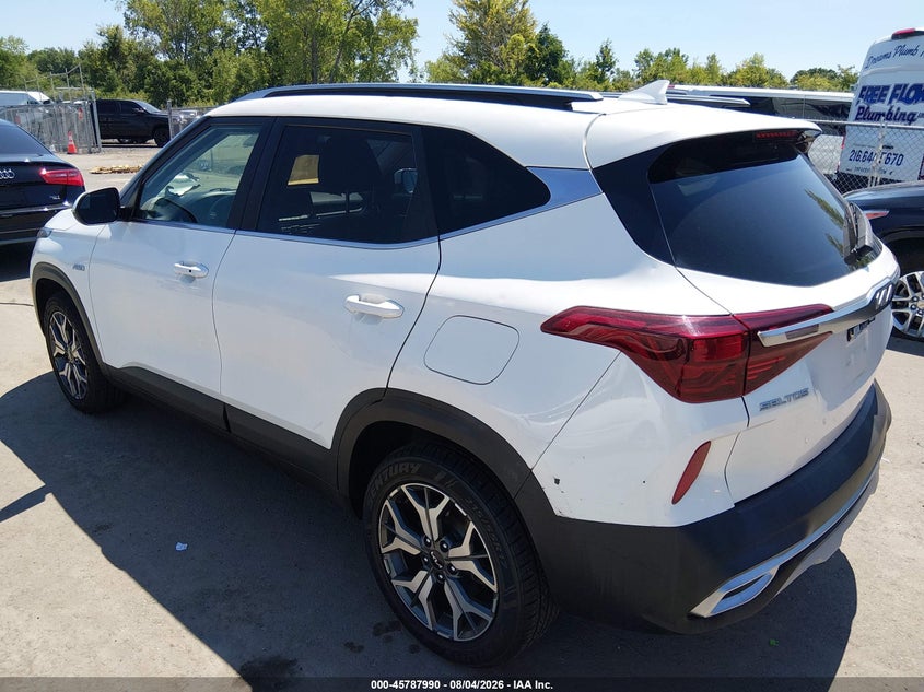 2023 KIA SELTOS auction photo 3