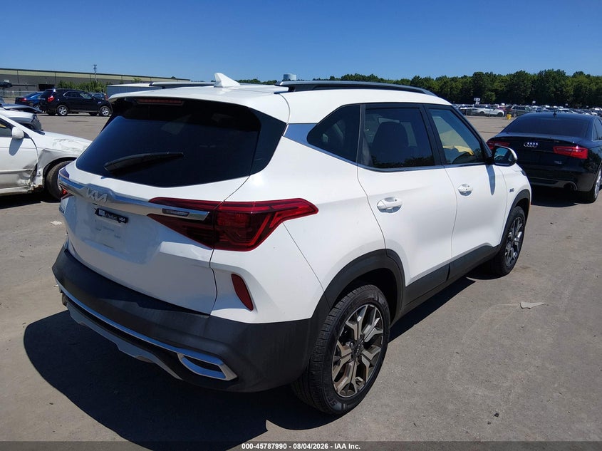 2023 KIA SELTOS auction photo 4
