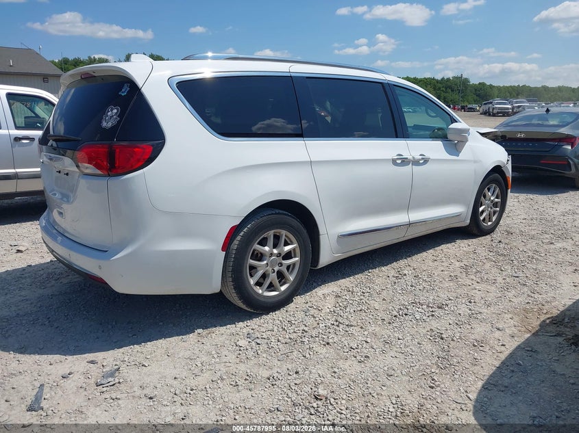2020 CHRYSLER PACIFICA auction photo 4