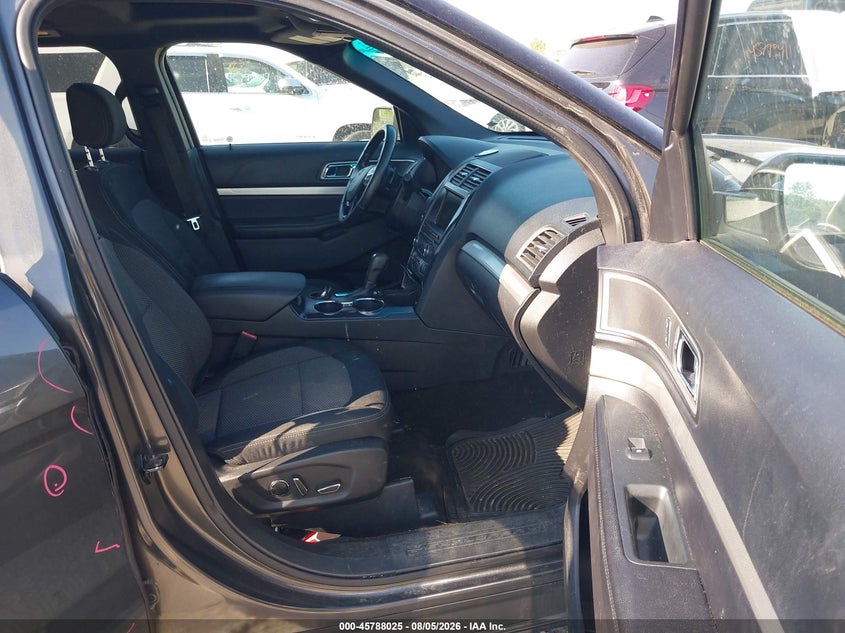 2016 FORD EXPLORER auction photo 5