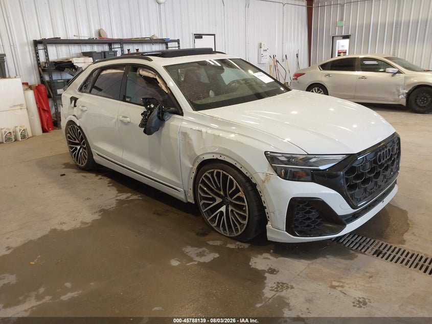 2025 AUDI SQ8 — zdjęcie z aukcji
