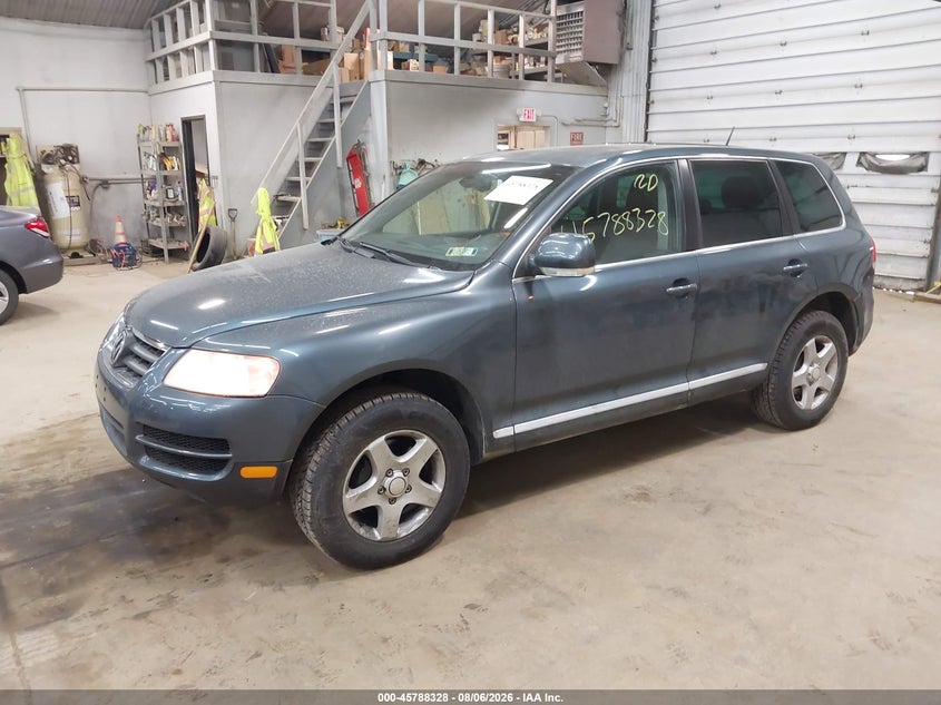 2006 VOLKSWAGEN TOUAREG auction photo 2