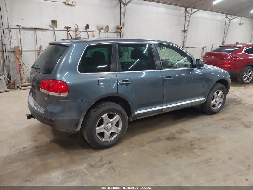 2006 VOLKSWAGEN TOUAREG auction photo 4