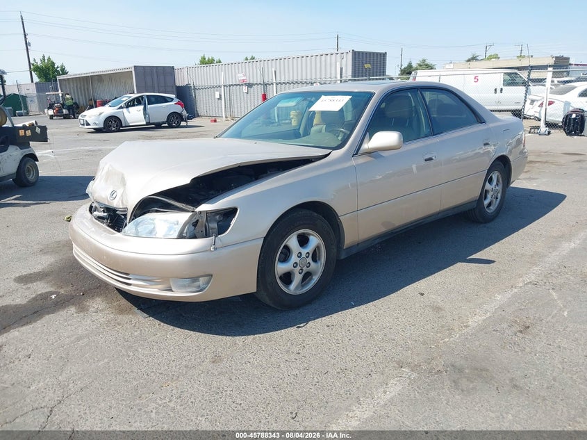 1997 Lexus ES, Front End, IAAI, VIN JT8BF22G7V0034455 — photo 2