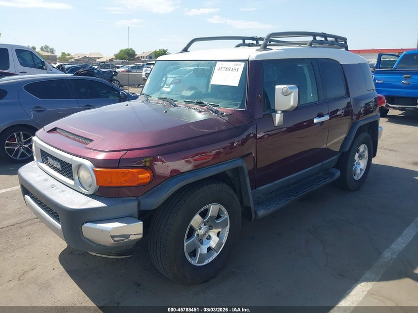 2007 TOYOTA FJ CRUISER auction photo 2