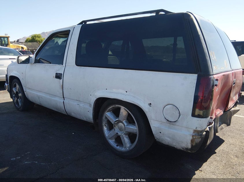 1997 GMC YUKON SPORT UTILITY VEHICLE 6.5L V-8 TURBO, 180HP