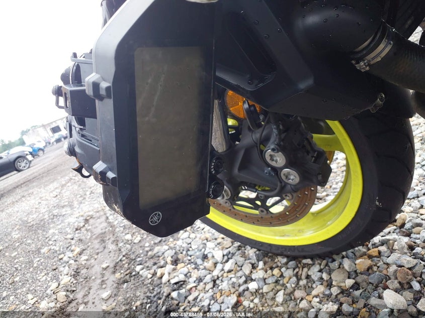 YAMAHA FZ10 2017