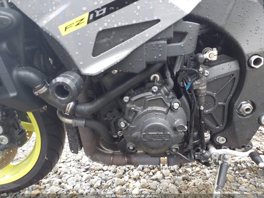 YAMAHA FZ10 2017