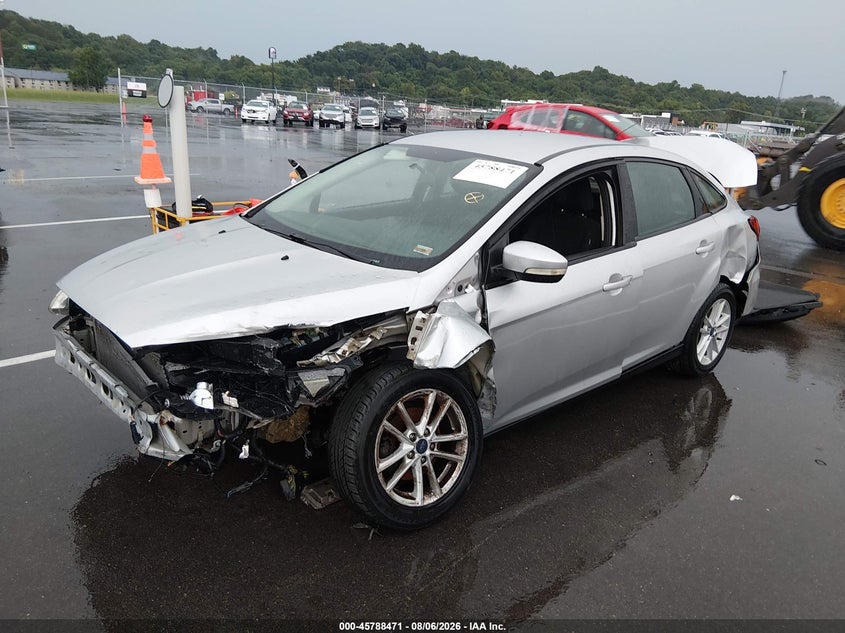 Vin: 1fadp3f2xhl272496, lot: 46287295, ford focus se 20172