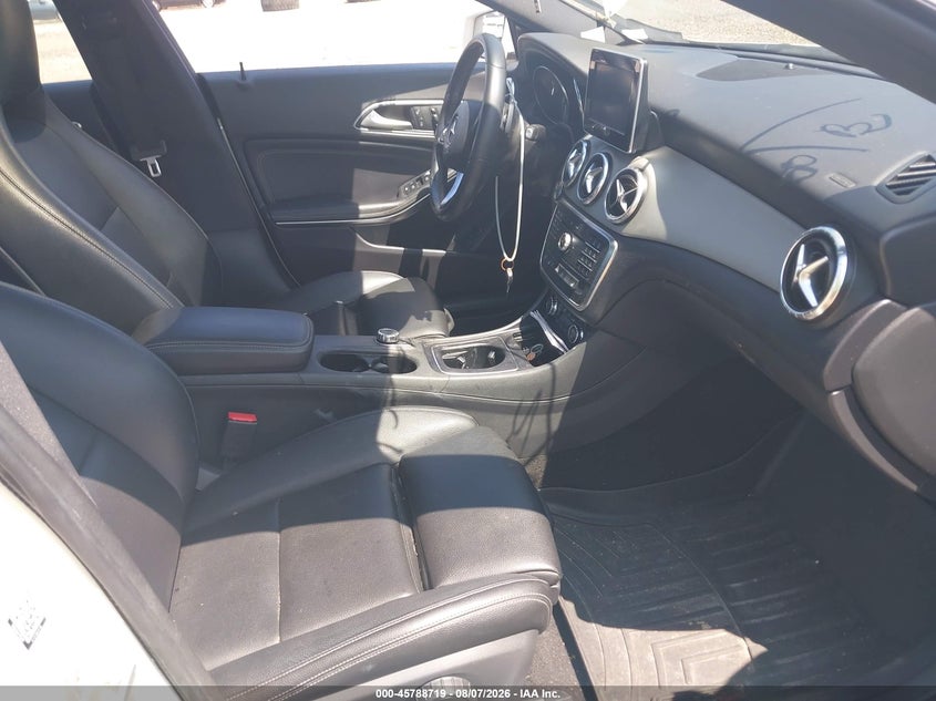 2016 MERCEDES-BENZ CLA 250 auction photo 5