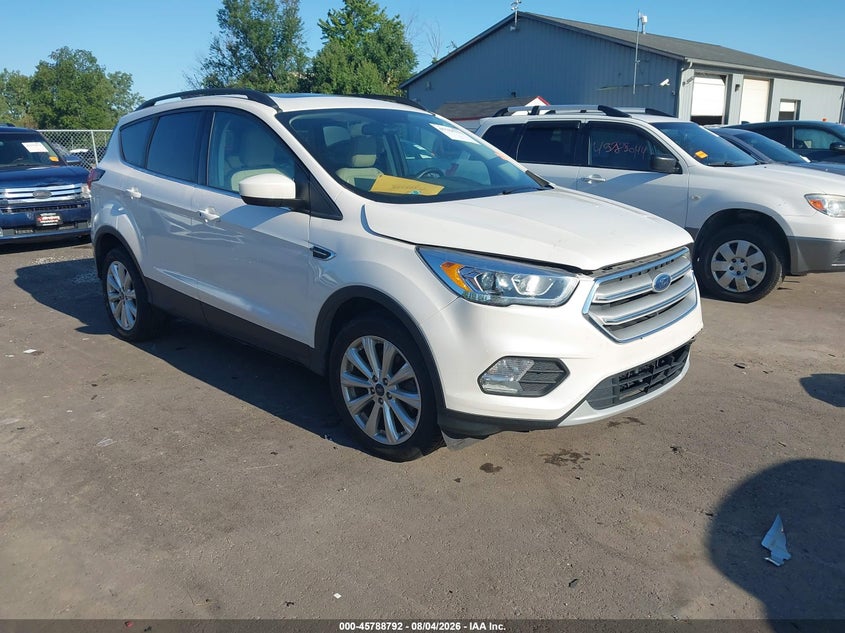 Vin: 1fmcu9hd0kua76239, lot: 46287616, ford escape sel 2019 img_1