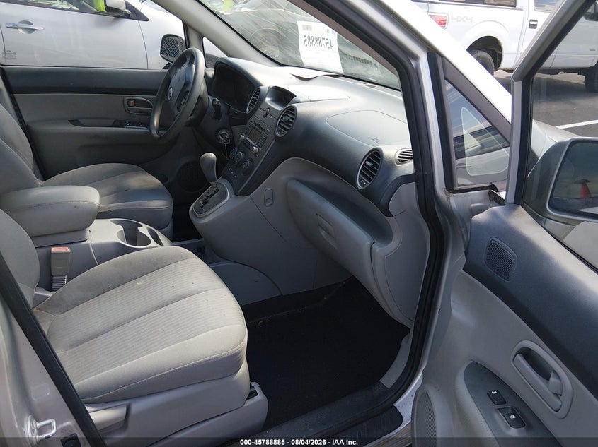 2009 KIA RONDO auction photo 5