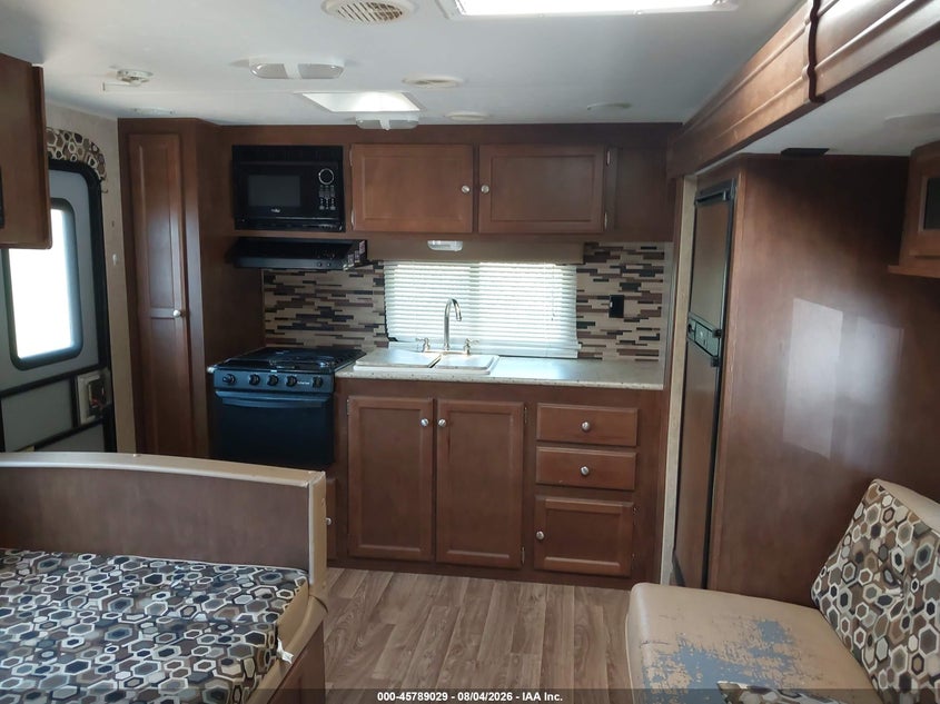 2015 VENTURE 250VRK auction photo 5