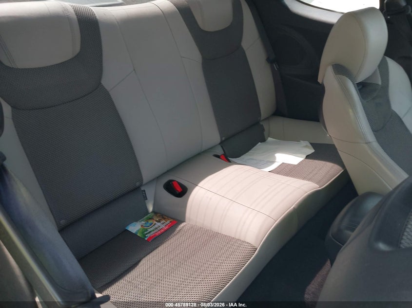 2014 HYUNDAI GENESIS auction photo 8