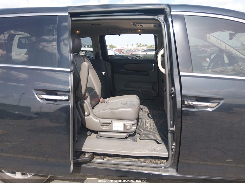 2016 HONDA ODYSSEY auction photo 8