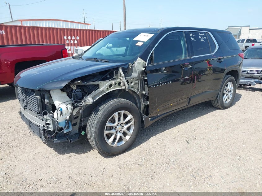 2018 Chevrolet Traverse, Front End, IAAI, VIN 1GNERFKW5JJ256296 — photo 2