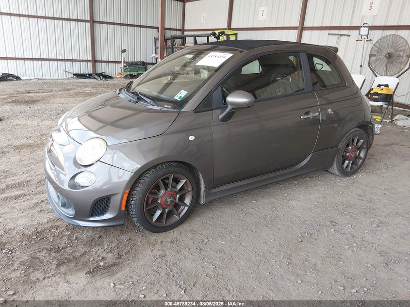 2013 FIAT 500C auction photo 2