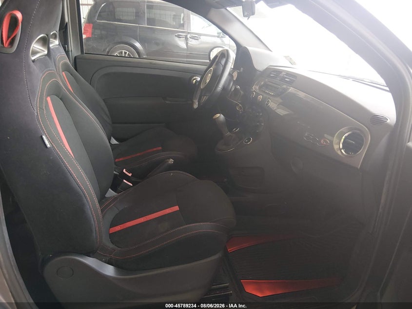 2013 FIAT 500C auction photo 5