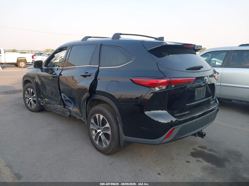 2021 TOYOTA HIGHLANDER auction photo 3