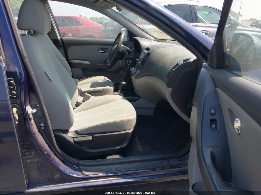 2010 HYUNDAI ELANTRA auction photo 5